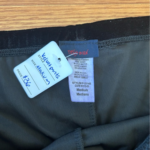 Trés Bien Black Velvet High Rise Bell Bottoms size Medium - Picture 6 of 6